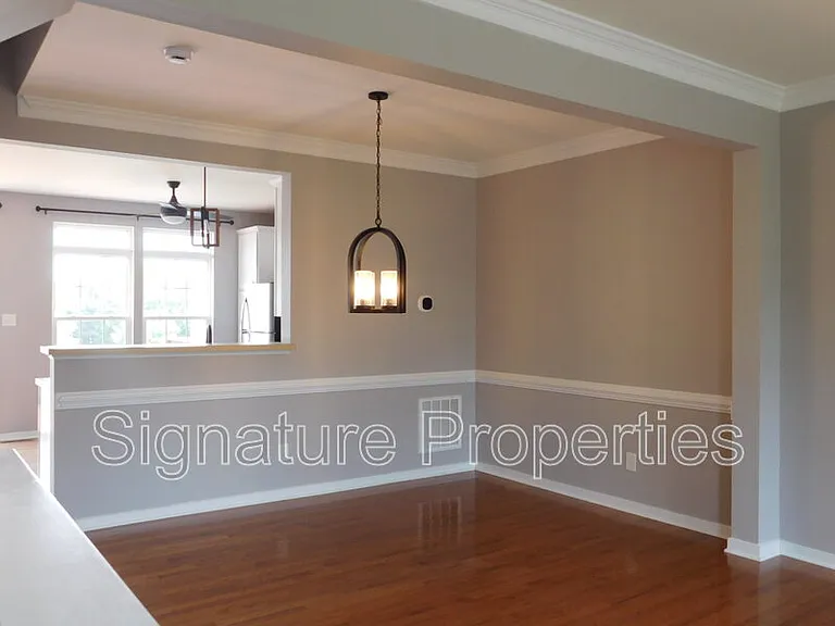 8197 Belton Cir — Photo 21