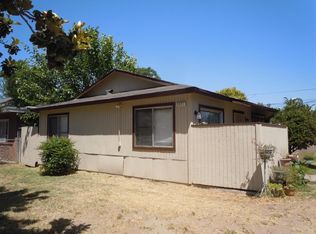3321 E Illinois Ave, Fresno, CA 93702
