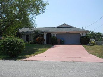 1st image of 1424 SE 10th Ter