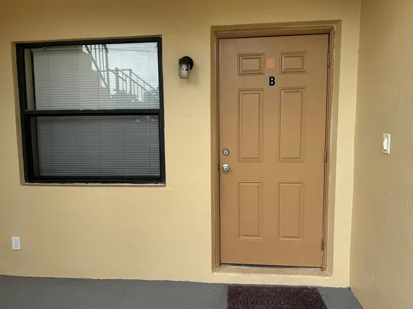 4371 Riverside Dr, Pompano Beach, FL