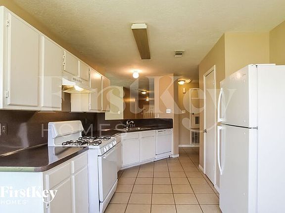 5th image of 19926 Bambiwoods Dr