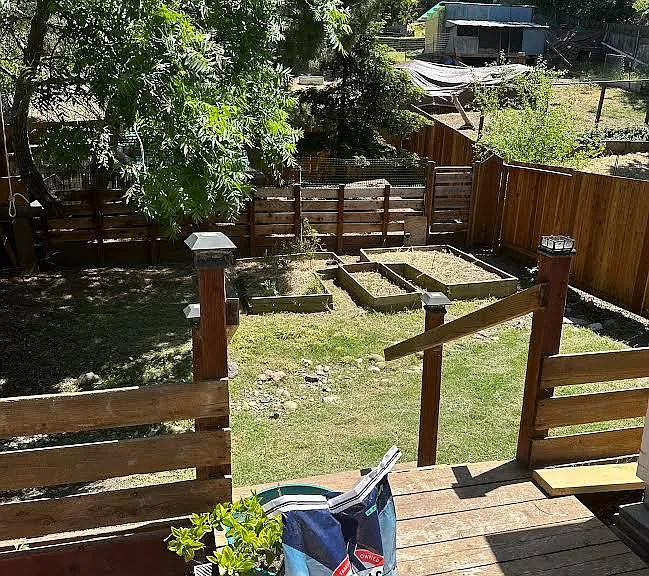 2221 Tacoma Ave — Photo 11