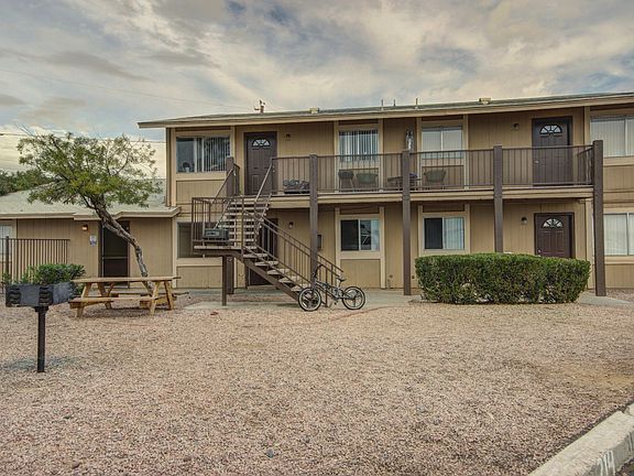 3rd image of 6923 N 80TH Avenue