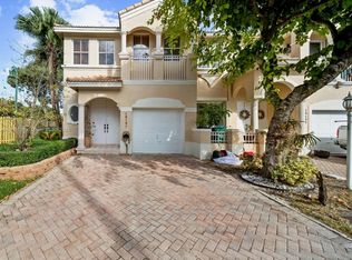 10191 NW 32nd Ter, Doral, FL 33172