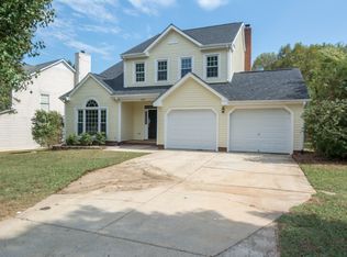 8824 Castlebay Dr, Charlotte, NC 28277