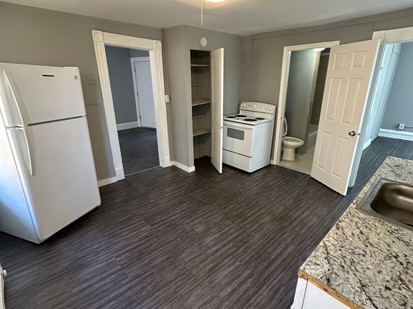 24 Laurel St #2