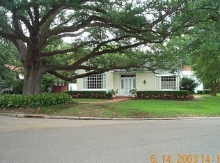 2109 E Lakeshore Dr, Baton Rouge, LA 70808