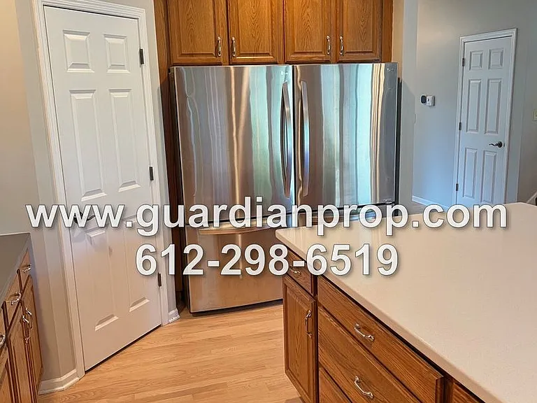 7303 Hidden Valley Ln S — Photo 7