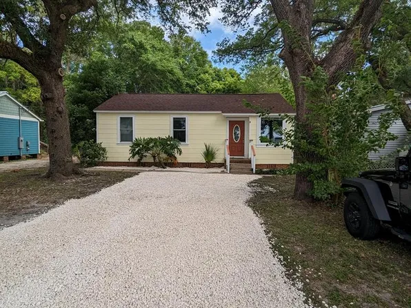 265 Highway 98, Apalachicola, FL 32320