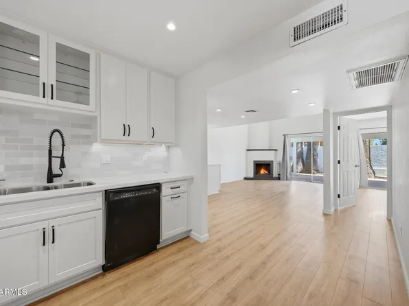 2847 N 49TH Place, Phoenix, AZ 85008