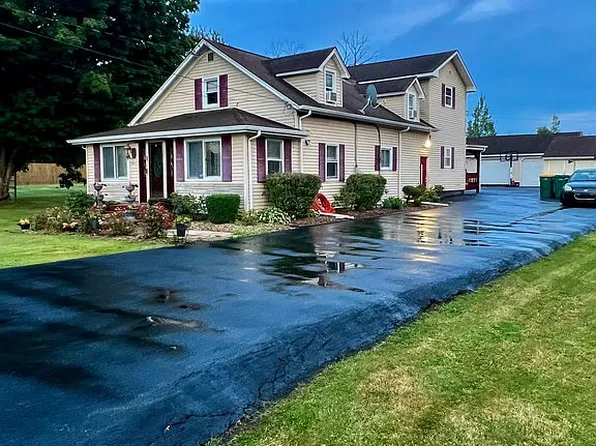 3302 Stiles Rd, Syracuse, NY 13209