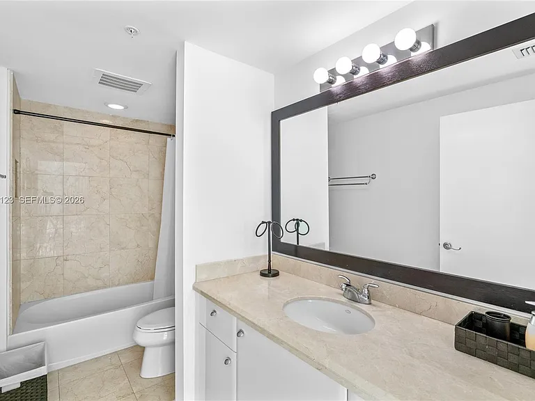 19400 Turnberry Way #1731 — Photo 22