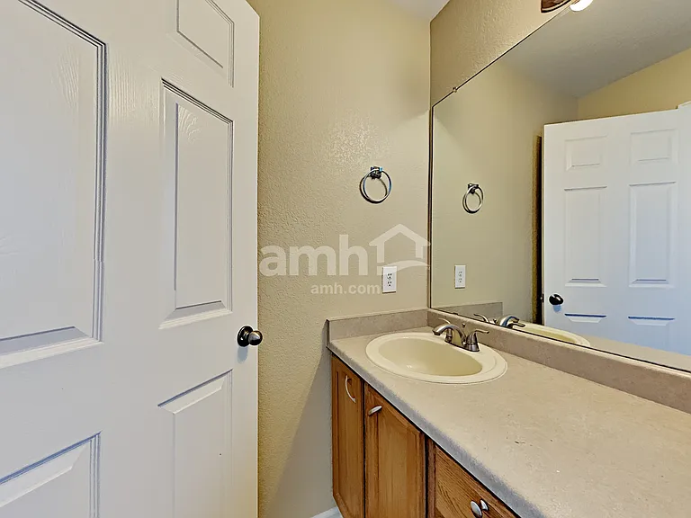 4995 Fundy St — Photo 14