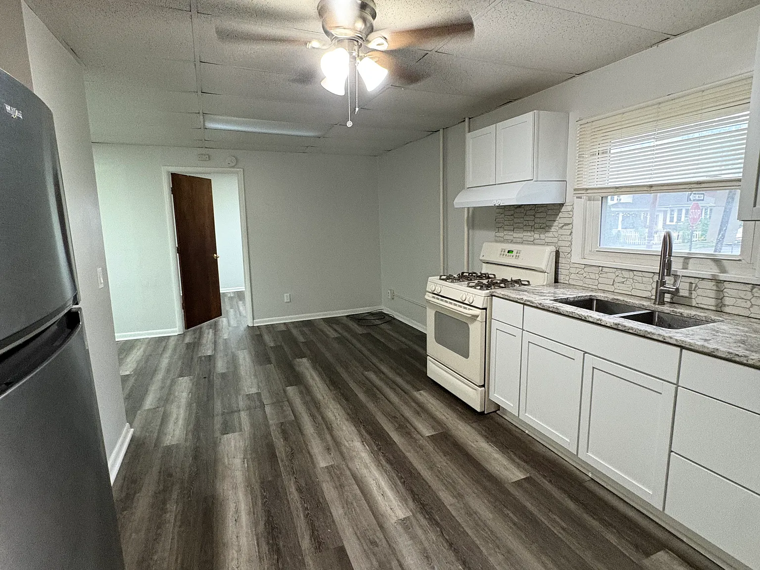 1 bed, $1,175 — Photo 2