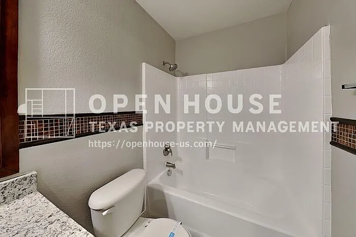 5800 Blue Ribbon Rd — Photo 17