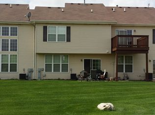 2322 Georgetown Cir, Aurora, IL 60503