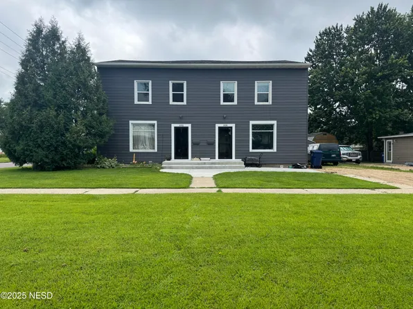 1030-1032 1st Ave NE, Watertown, SD 57201