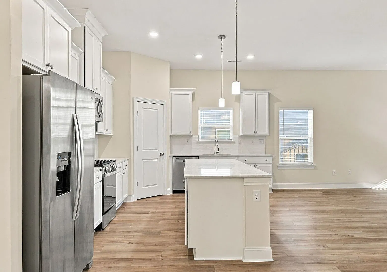 Beautiful 3-Bedroom Home with Bonus Room, 2-Car Garage & Wooded Views in Hermitage — Photo 3