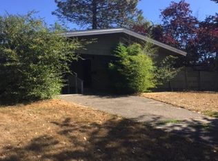 3215 Kincaid St, Eugene, OR 97405