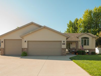449 Napa Loop, Bismarck, ND, 58504