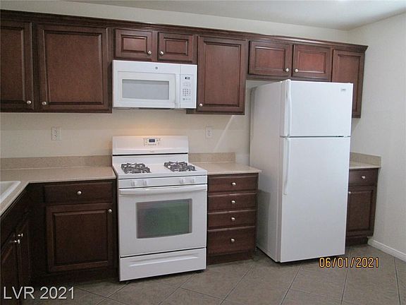 2nd image of 11947 Wedgebrook St