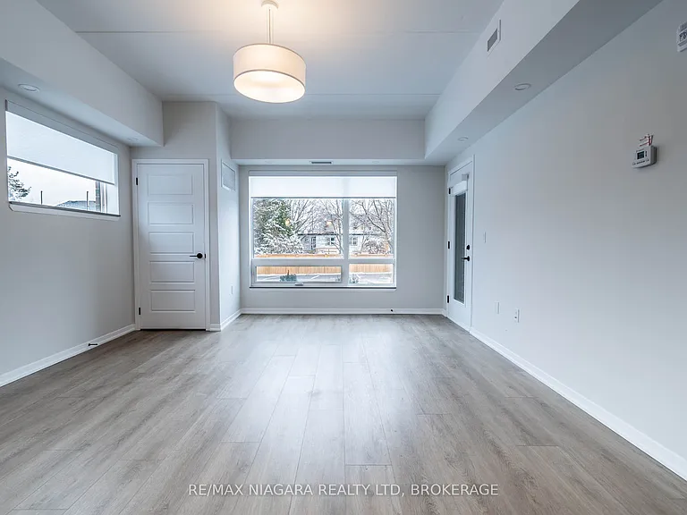 3998 Victoria Ave #111 — Photo 4