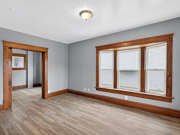 2nd image of 458 Kling St