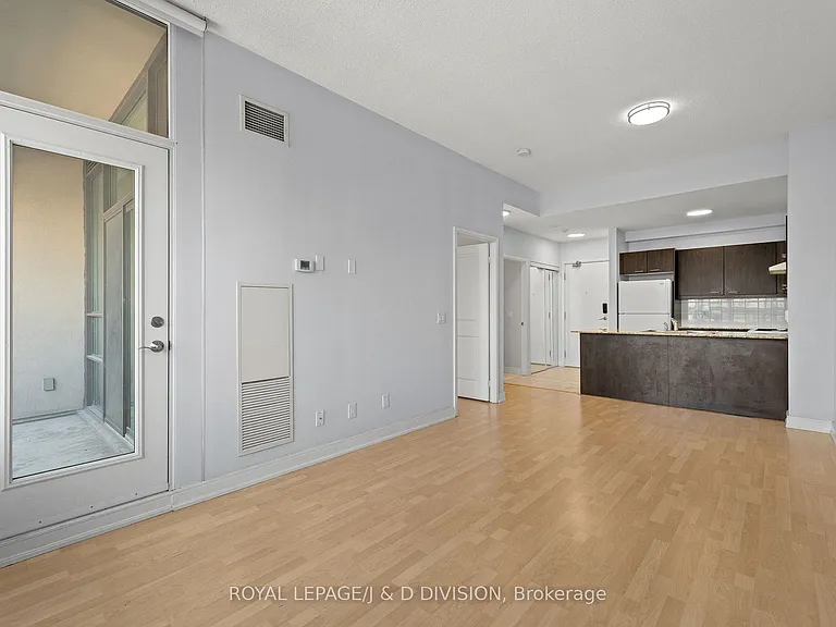220 Redpath Ave #805 — Photo 11