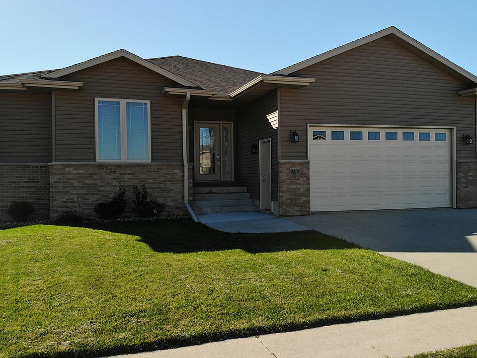 1st image of 4214 Paddington Dr