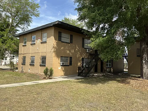 621 W South St #1 Photo 1
