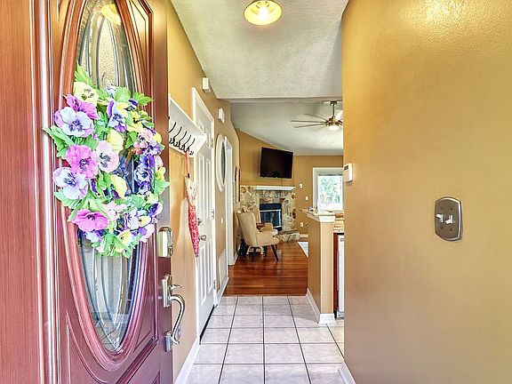 3rd image of 2702 McCormick Woods Dr