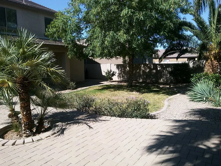 264 W Tahiti Dr — Photo 7