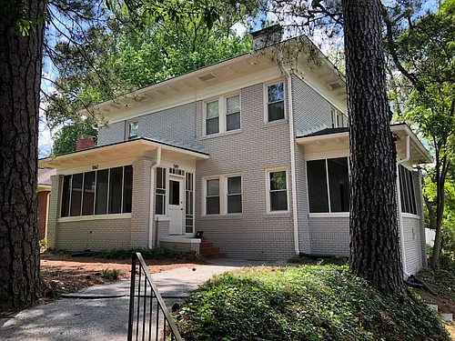 589 Cresthill Ave NE Photo 1