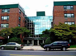 210 Atlantic Ave APT AA2, Lynbrook, NY 11563