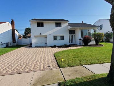 377 Clearmeadow Dr, East Meadow, NY, 11554