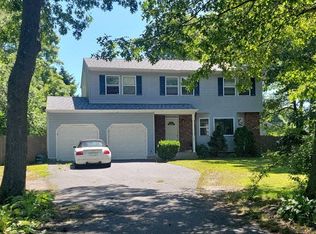 149 Broadway, Shirley, NY 11967