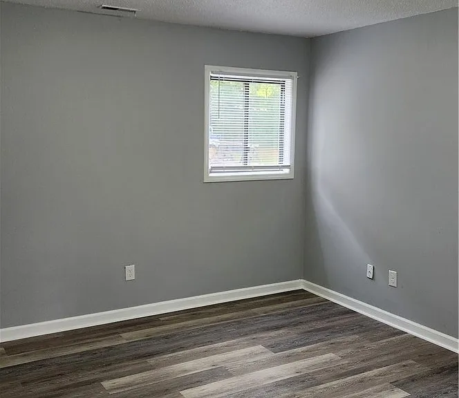 1437 Artesian Ct — Photo 7