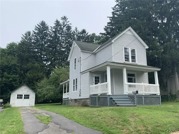 23 Elm St, New York Mills, NY 13417