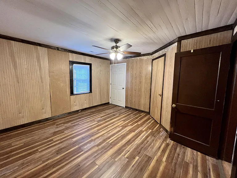 2447 Eldridge Rd — Photo 15