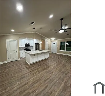 3 bed, 1490 sqft, $2,000 — Photo 2