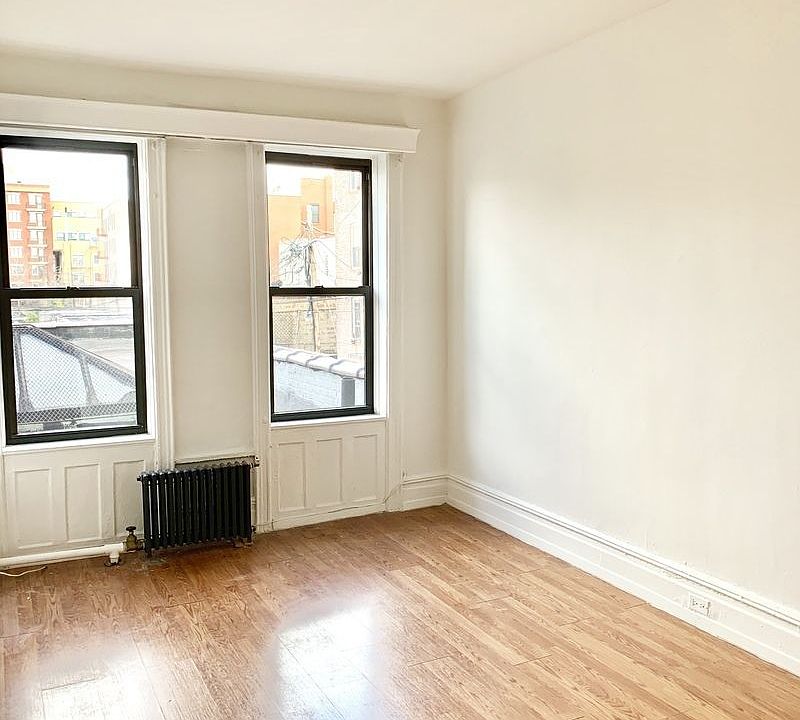 1st image of 3607 30th Ave APT 2R
