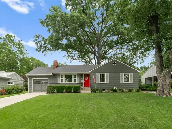5207 W 76th St, Prairie Village, KS 66208