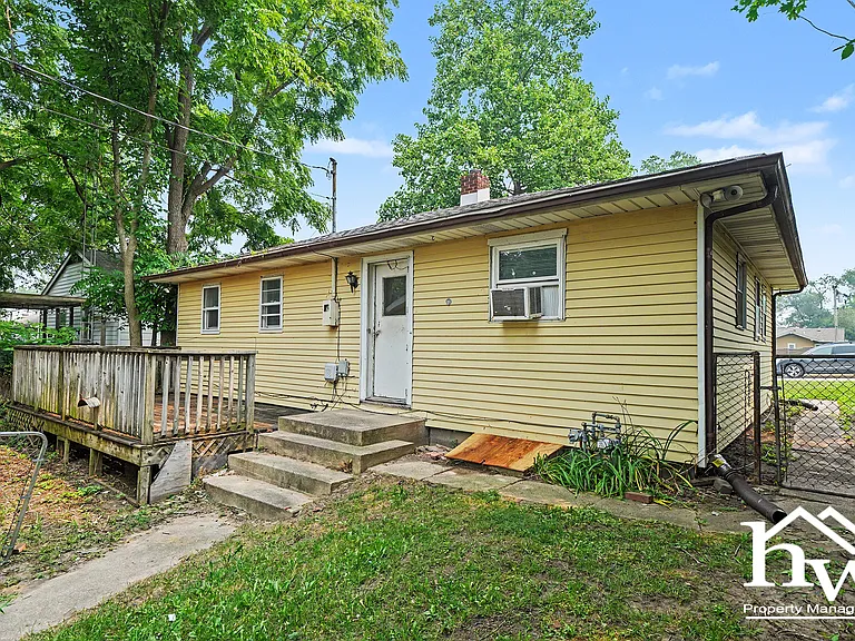 1023 Geyer Ave — Photo 13