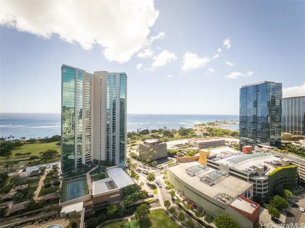 1177 Queen St APT 3002, Honolulu, HI 96814