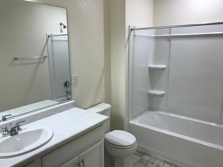Bath 2 with Tub/Shower