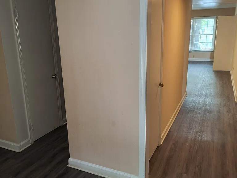 2890 Carriage Dr #F — Photo 2