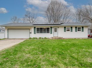 109 Austin Dr, Hartford, MI 49057