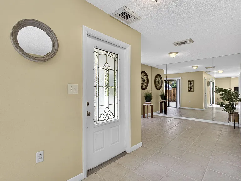 3345 Meridian Way N #C — Photo 10