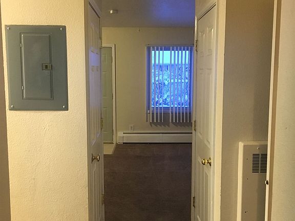 01FF3CB3-1709-45C9-ABA8-8127BE513313