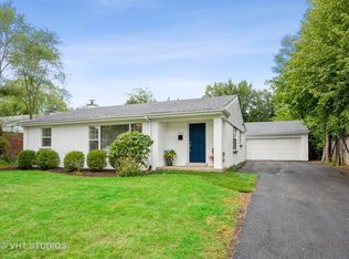 364 Dickens St, Northfield, IL 60093